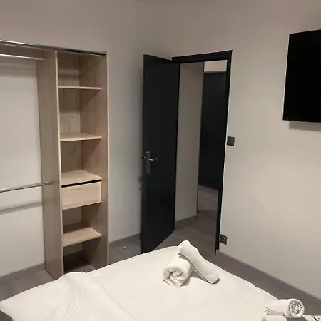 Apartman Kerinou Dans Immeuble Avec Interphone
