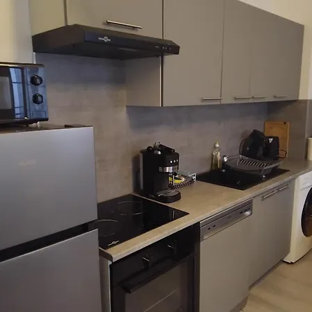Kerinou Dans Immeuble Avec Interphone Lägenhet