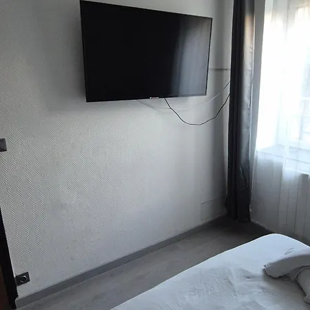 Kerinou Dans Immeuble Avec Interphone Lägenhet